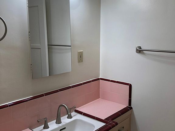 5th image of 2534 N Brighton St