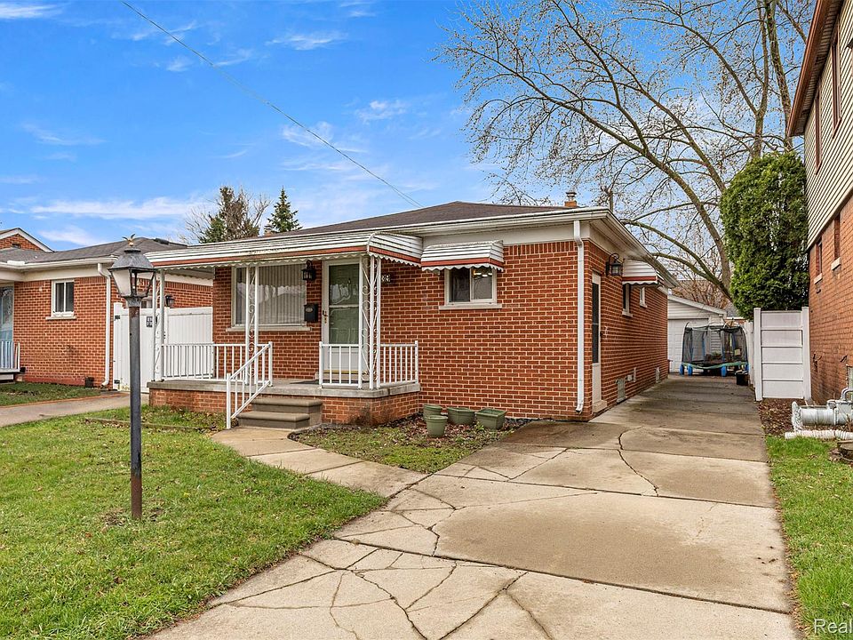 1st image of 939 Stewart Ave