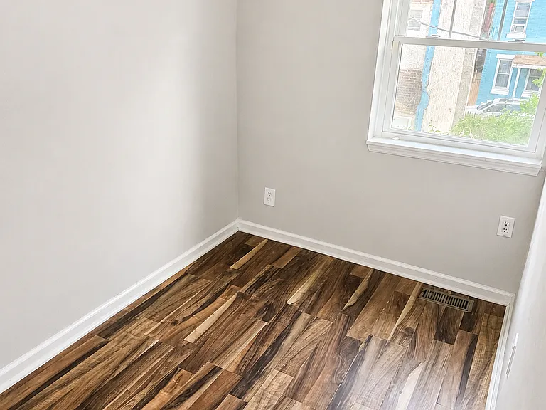 620 E Lippincott St — Photo 11
