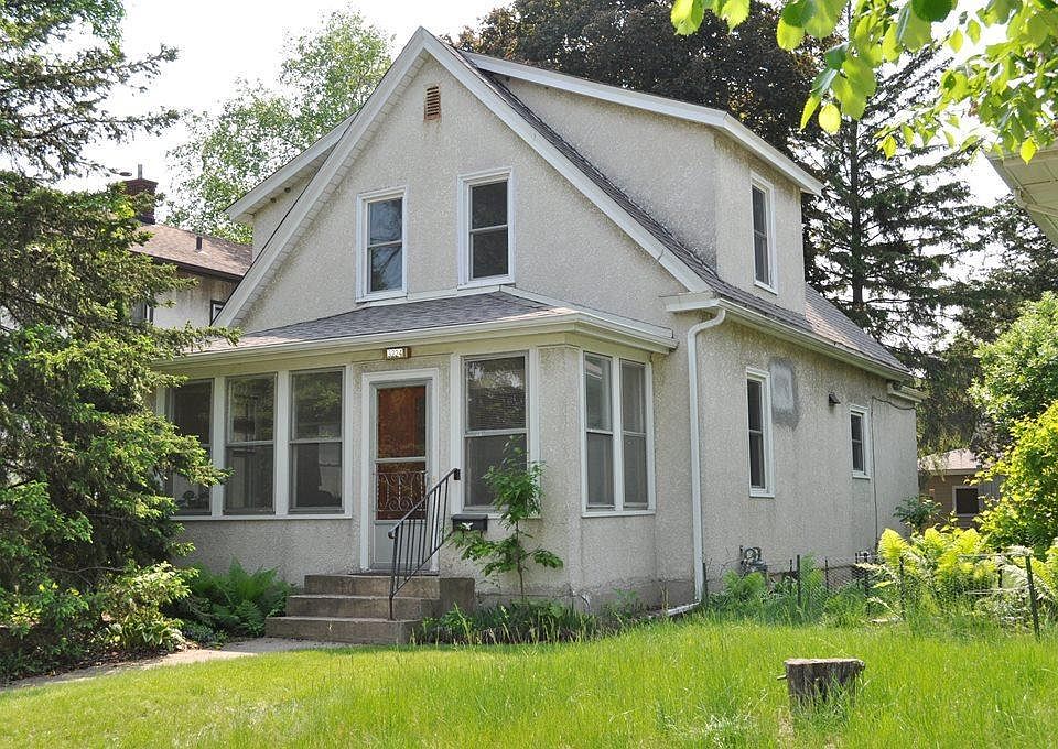 1st image of 3224 42nd Ave S