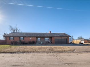 625 Skyline Dr, El Reno, OK 73036
