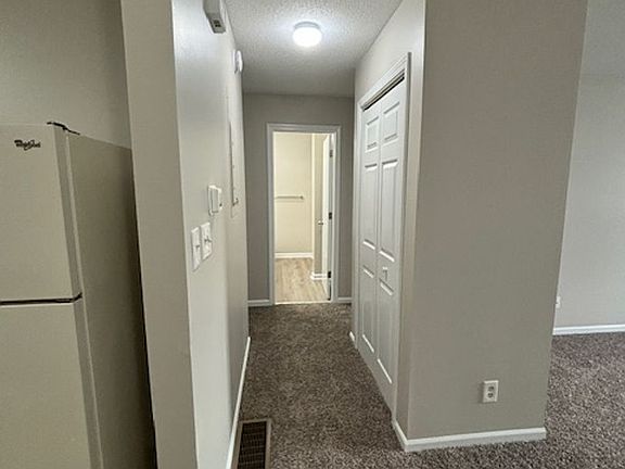 5th image of 216 Michelle Ave #B