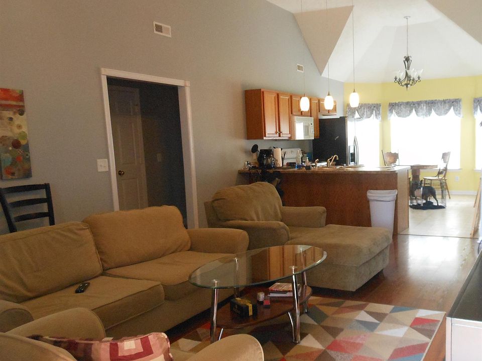 2nd image of 2023 Rankin Dr