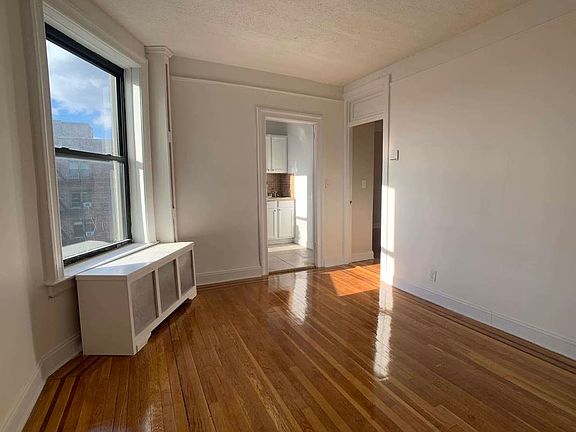 3rd image of 25-21 31st Ave #D53