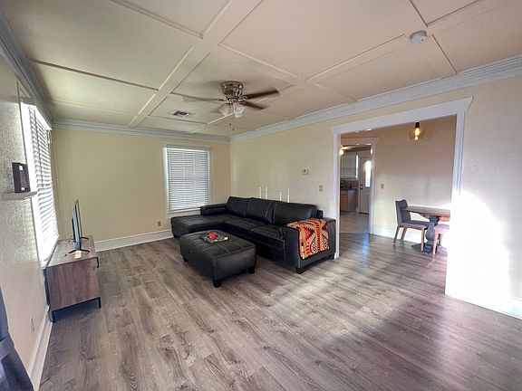 2nd image of 116 N 6th St