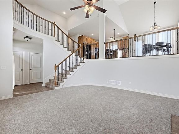 4th image of 1217 Hampton Dr