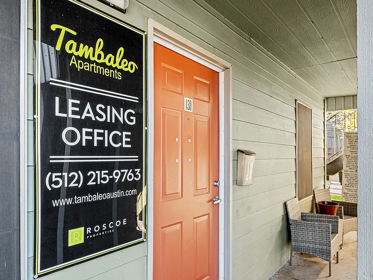 Tambaleo Apartments — Photo 12