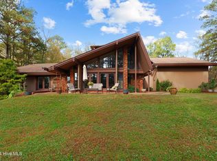 4215 Pine Haven Ln, Sanford, NC 27330