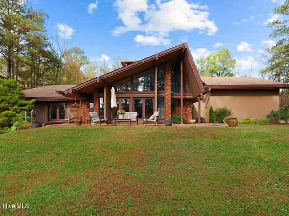 4215 Pine Haven Lane, Sanford, NC 27330