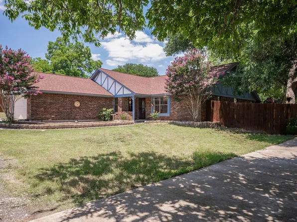 901 Highland Village Rd, Highland Village, TX 75077