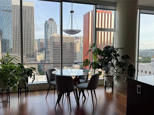 909 5th Avenue #1704, Seattle, WA 98104