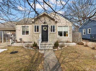 1851 Moorhouse St, Ferndale, MI 48220