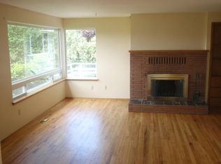 18514 8th Ave NE, Poulsbo, WA 98370