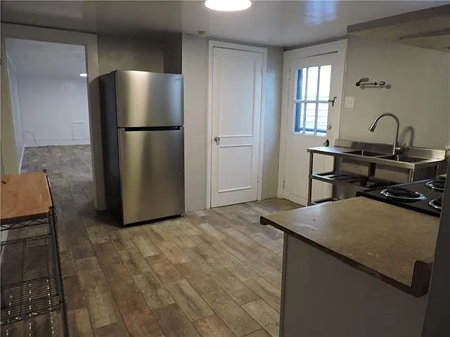 1 bed, 1.0 bath, 732 sqft, $1,100 — Photo 4