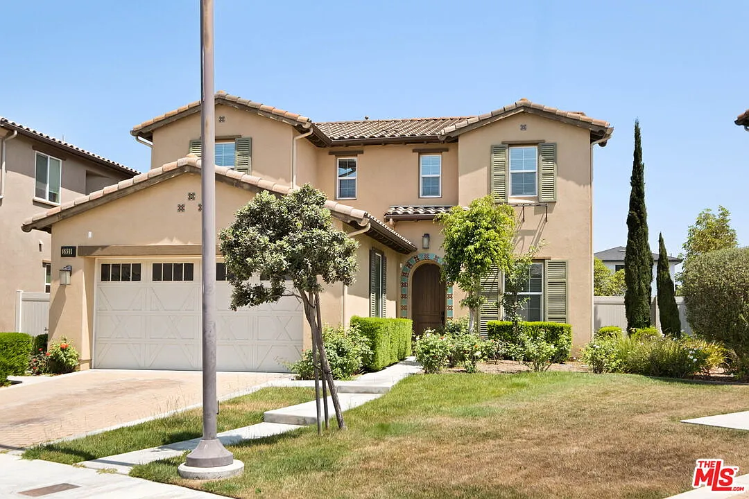 4 bed, 3.0 bath, 2844 sqft, $9,995 — Photo 1