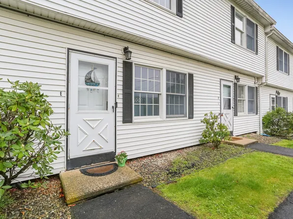 498 Naugatuck Avenue APT E, Milford, CT 06460