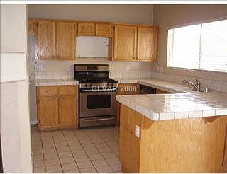 1st image of 2208 Jardine Ave