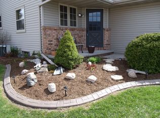 N3960 Shamrock Cir, Freedom, WI 54913