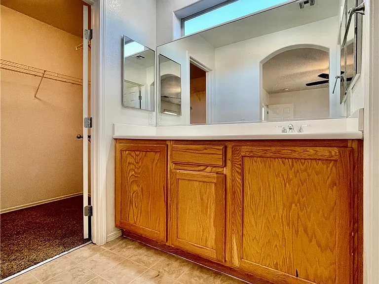 11901 Fairfax Ridge St — Photo 23