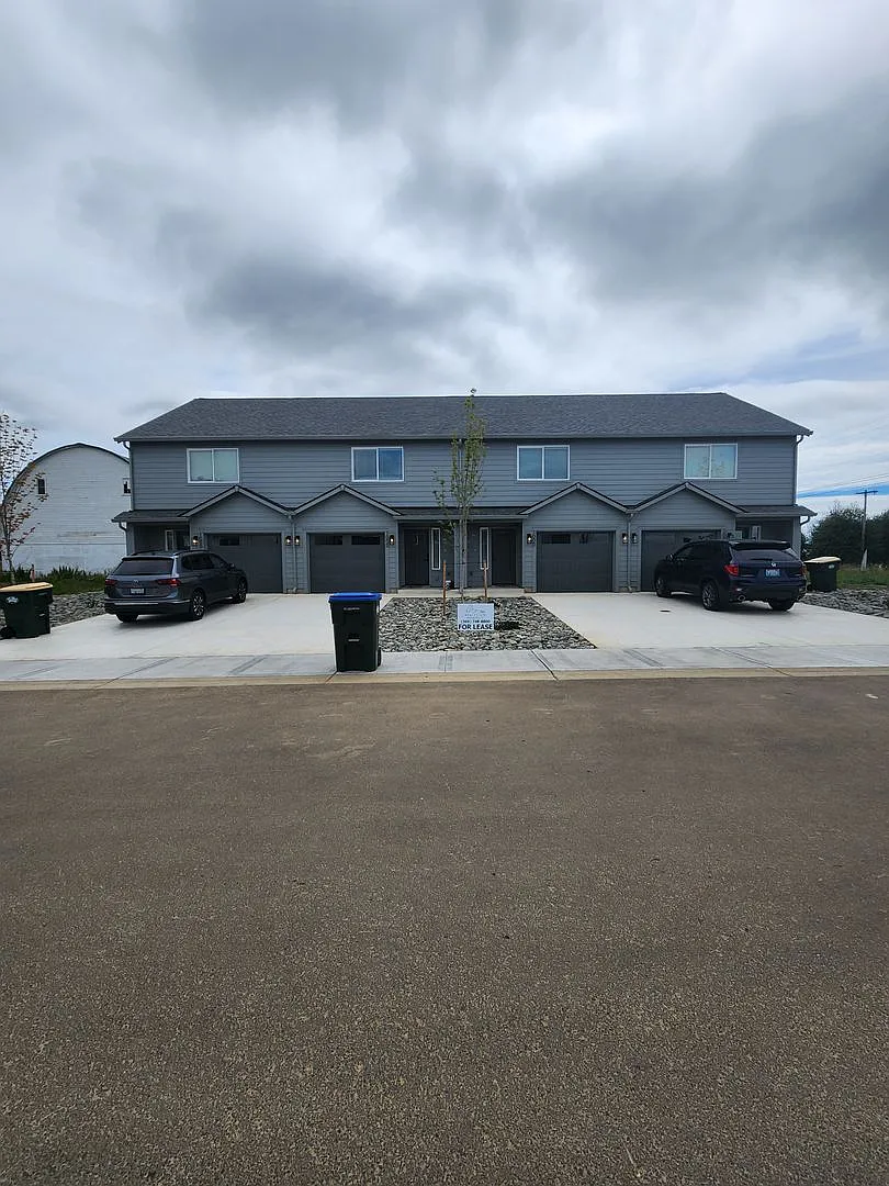 Brand New 4-Plex — Photo 1