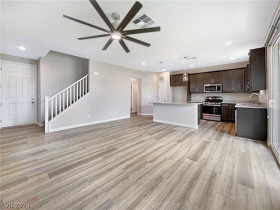 4th image of 10138 Ashford Mill Ct