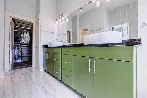 1963 Hosea L Williams Dr SE #210 — Photo 22