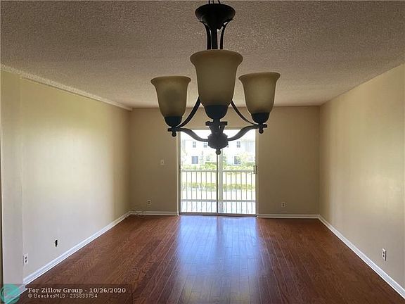4th image of 3535 Broken Woods Dr APT 204