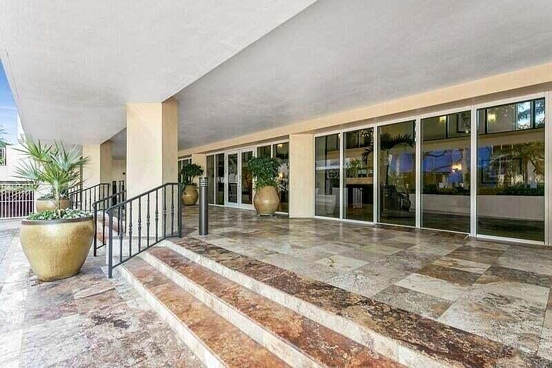 1st image of 1617 N Flagler Drive #501