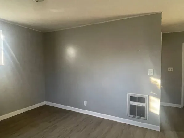 1440 Wolfe Ln #C2, Mount Carmel, TN 37645