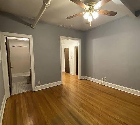 3rd image of 3907 N Greenview Ave #Kg