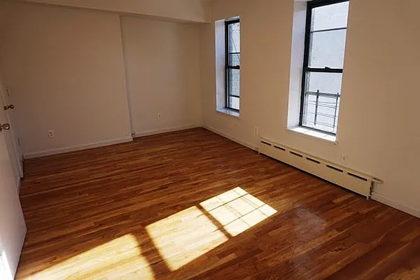 Rented by H.P. Greenfield Real Estate | media 7