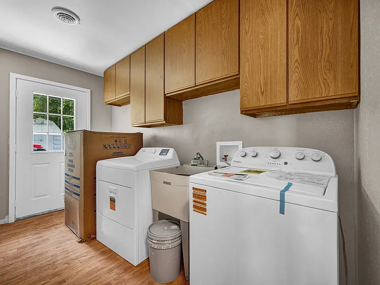 1503 Augusta St — Photo 14