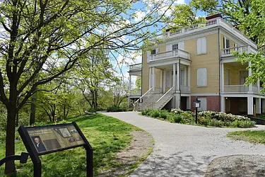 Rented by Willie Kathryn Suggs, LREB