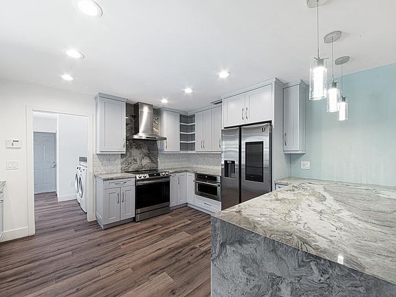 5th image of 6601 Mango Cir