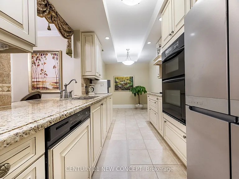 7071 Bayview Ave #204 — Photo 6