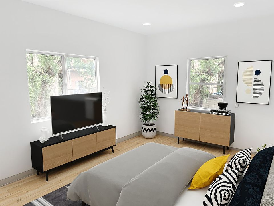 1st image of 1001 Hyperion Ave #108