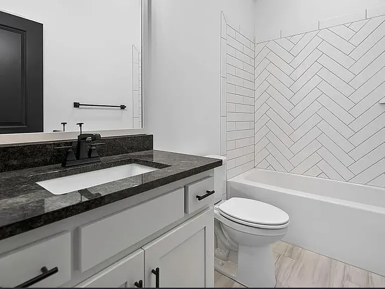 8808 N Clarion Ave — Photo 33