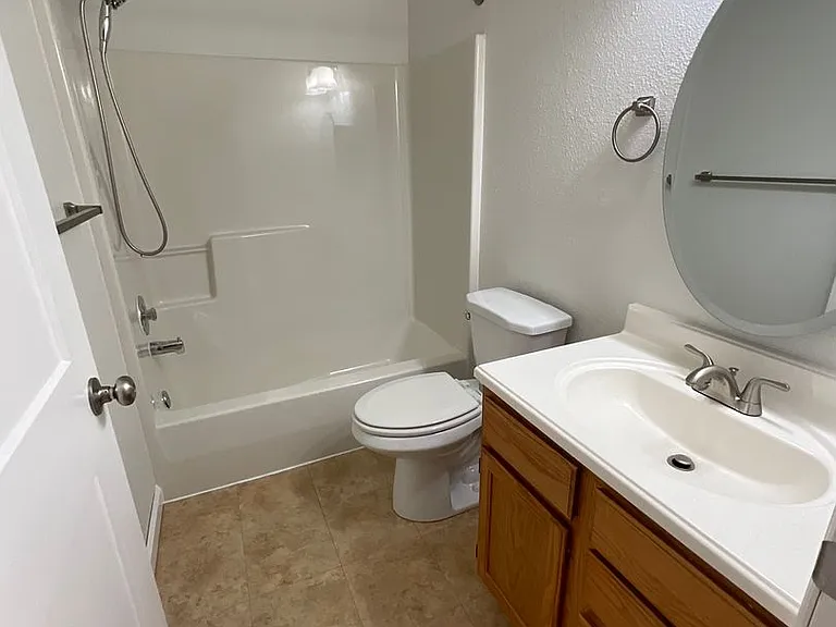 18026 E Clear Lake Blvd SE — Photo 14