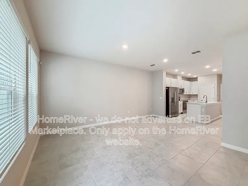 2 bed, 3.0 bath, 1356 sqft, $2,099 — Photo 4