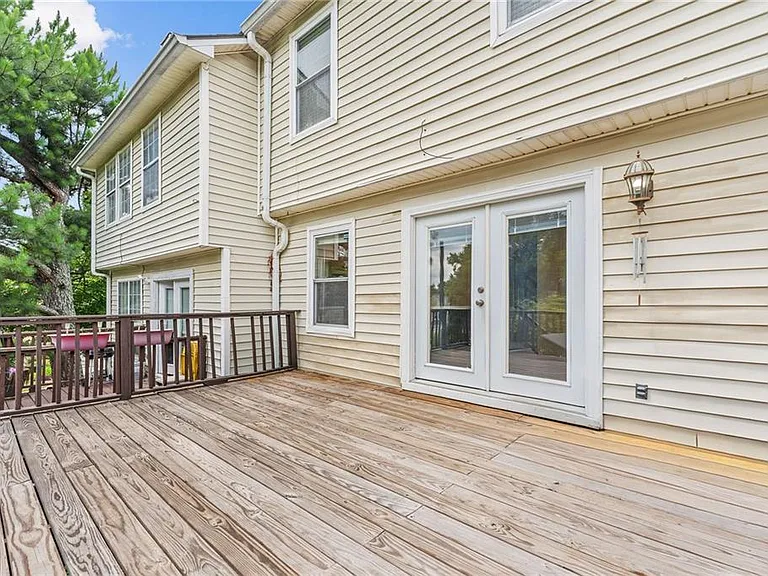 2266 Oak Glenn Cir — Photo 19