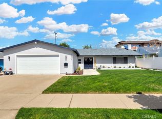 1543 E Fairway Dr, Orange, CA 92866