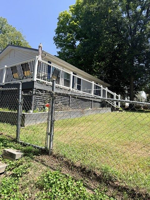 1st image of 1205 14th St SE
