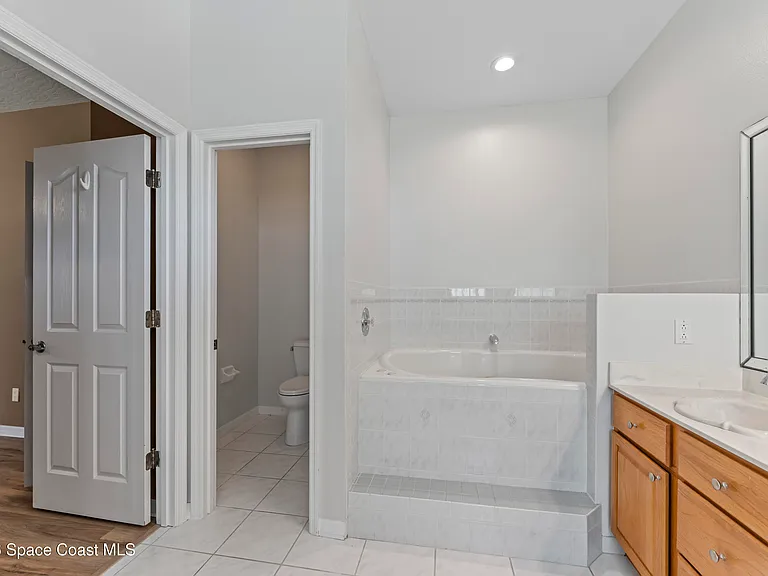 7922 Timberlake Dr — Photo 24