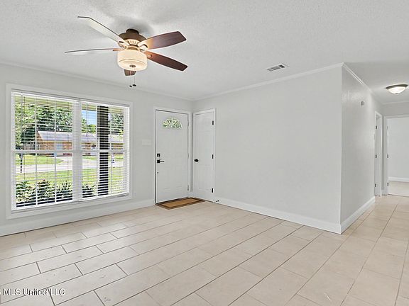 5th image of 4802 Legare Ave