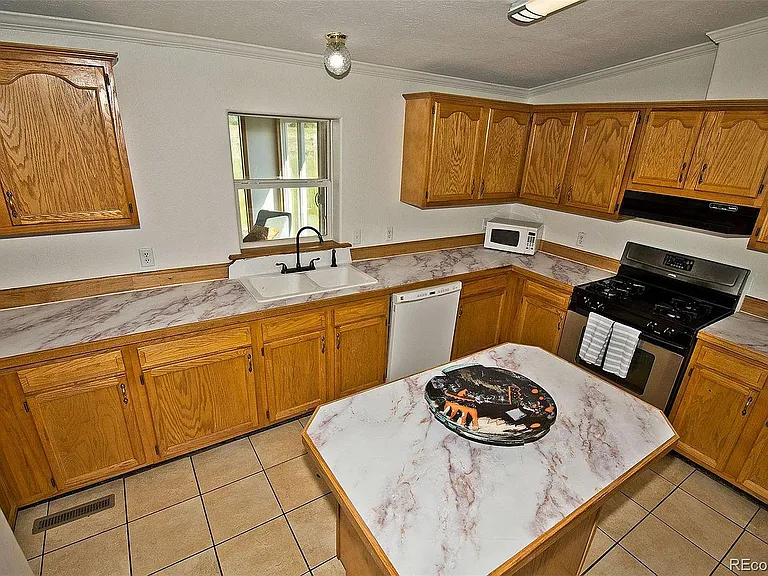 1372 N Saddle Rock Trl — Photo 14