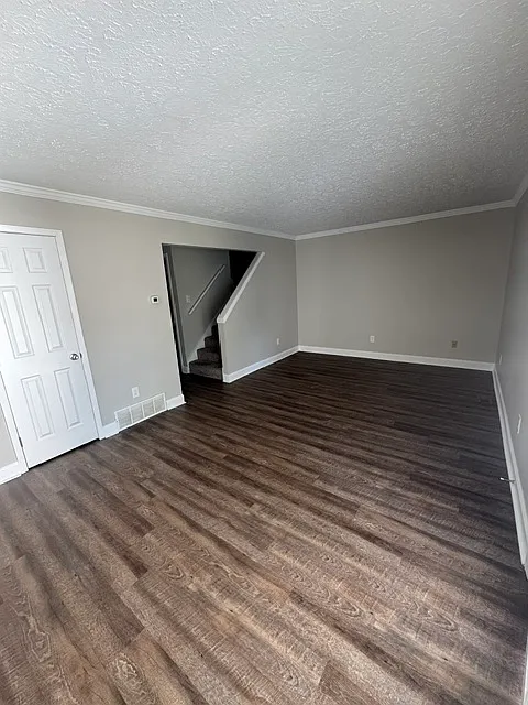 2 bed, 1.5 bath, $1,595 — Photo 2