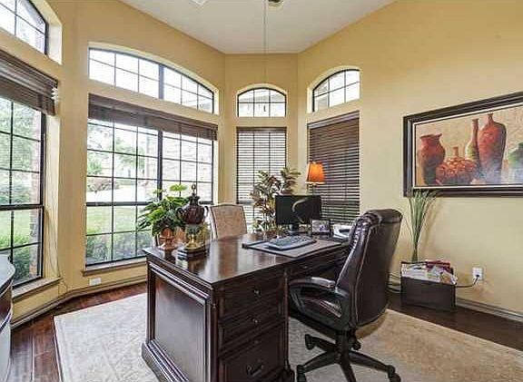 5th image of 4504 Mont Blanc Dr