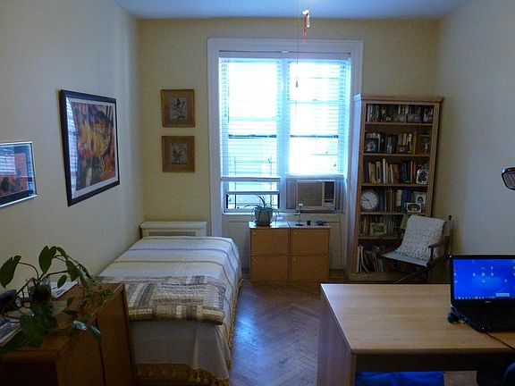 4th image of 880 W 181st St APT 4F