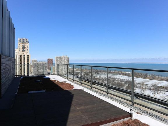 5th image of 2400 N Lakeview Ave APT 810