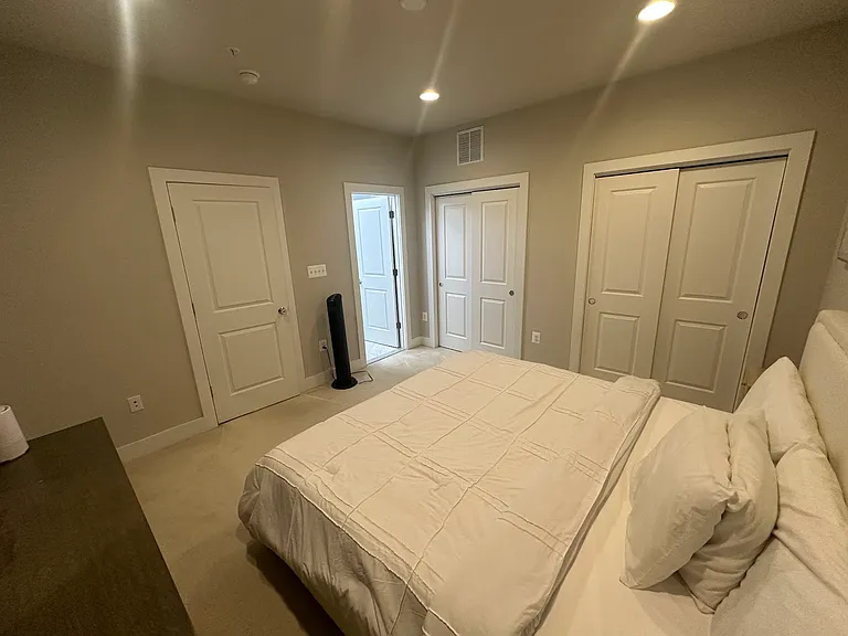 14566 Lake Vista Dr — Photo 62